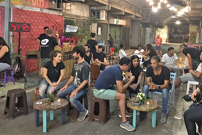 הסטודנטים בעפולה חוגגים לפני תקופת הבחינות